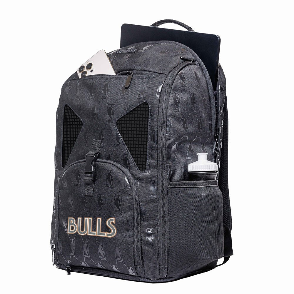 NBA CITY EDITION - CHICAGO BULLS ROAD TRIP TECH BACKPACK (Launch Date 11.14) - POINT 3 Basketball